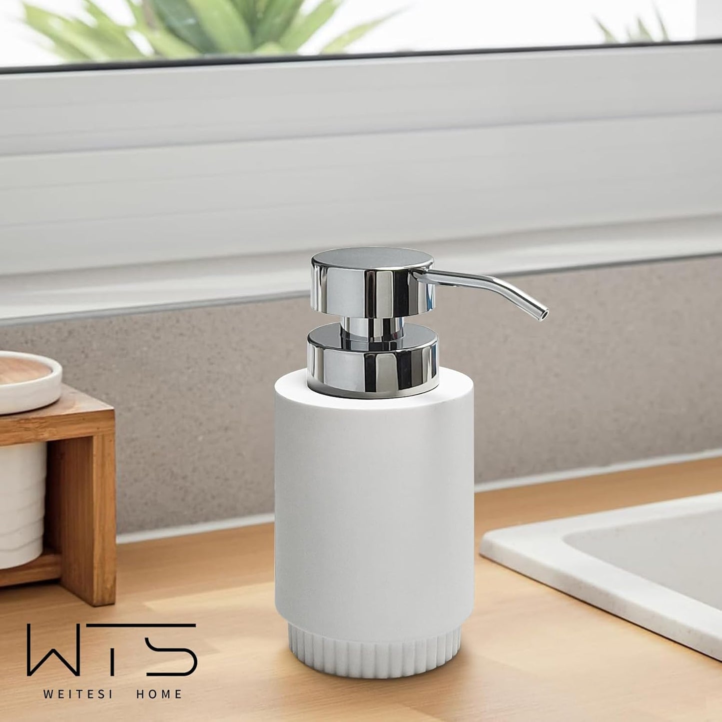 Resin Soap Dispenser for Bathroom, Hand Lotion Liquid Dispenser Easy-to-Press with Reusable Plastic Pump for Shampoo Bathroom Kitchen Countertop Rust-Proof 10 oz White