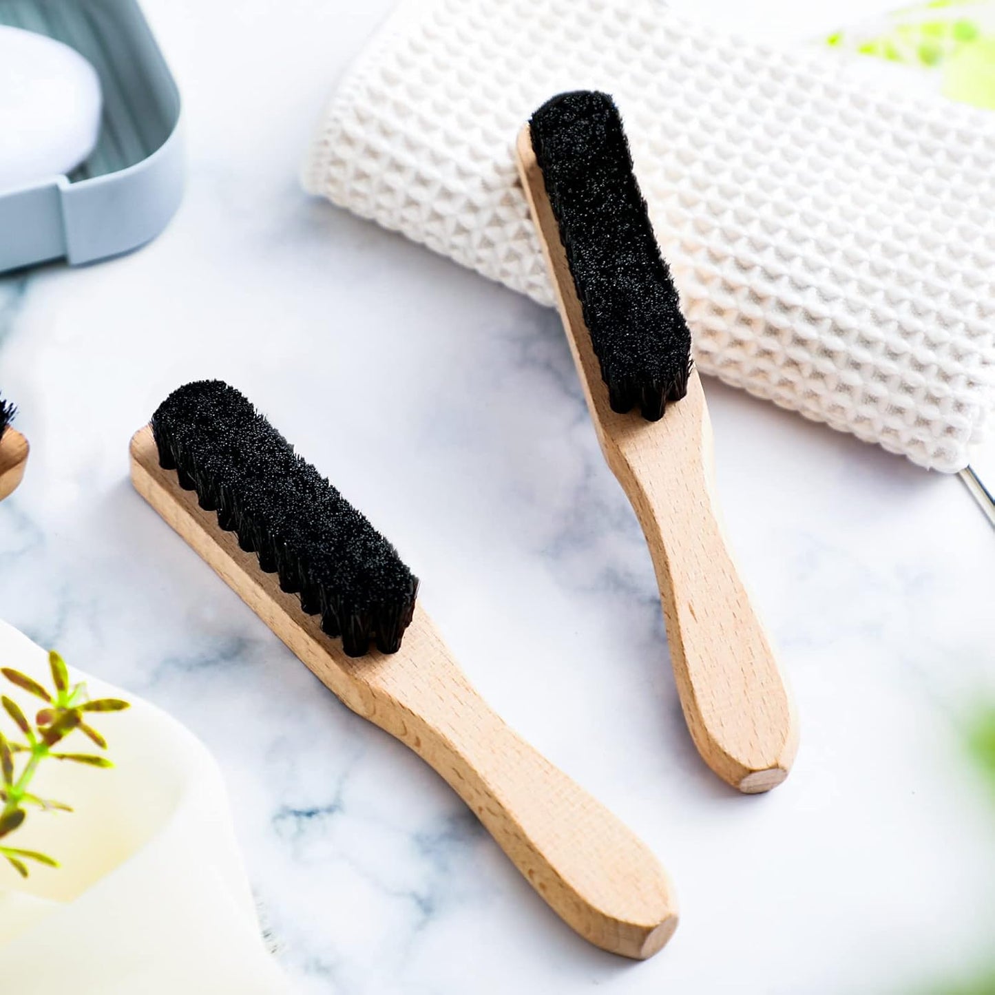 3 Pcs Laundry Stain Brush Soft Bristle Brush Velvet Furniture with Wooden Handle Stain Tool for Household Cleaning Carpet Furniture Laundry Supplies