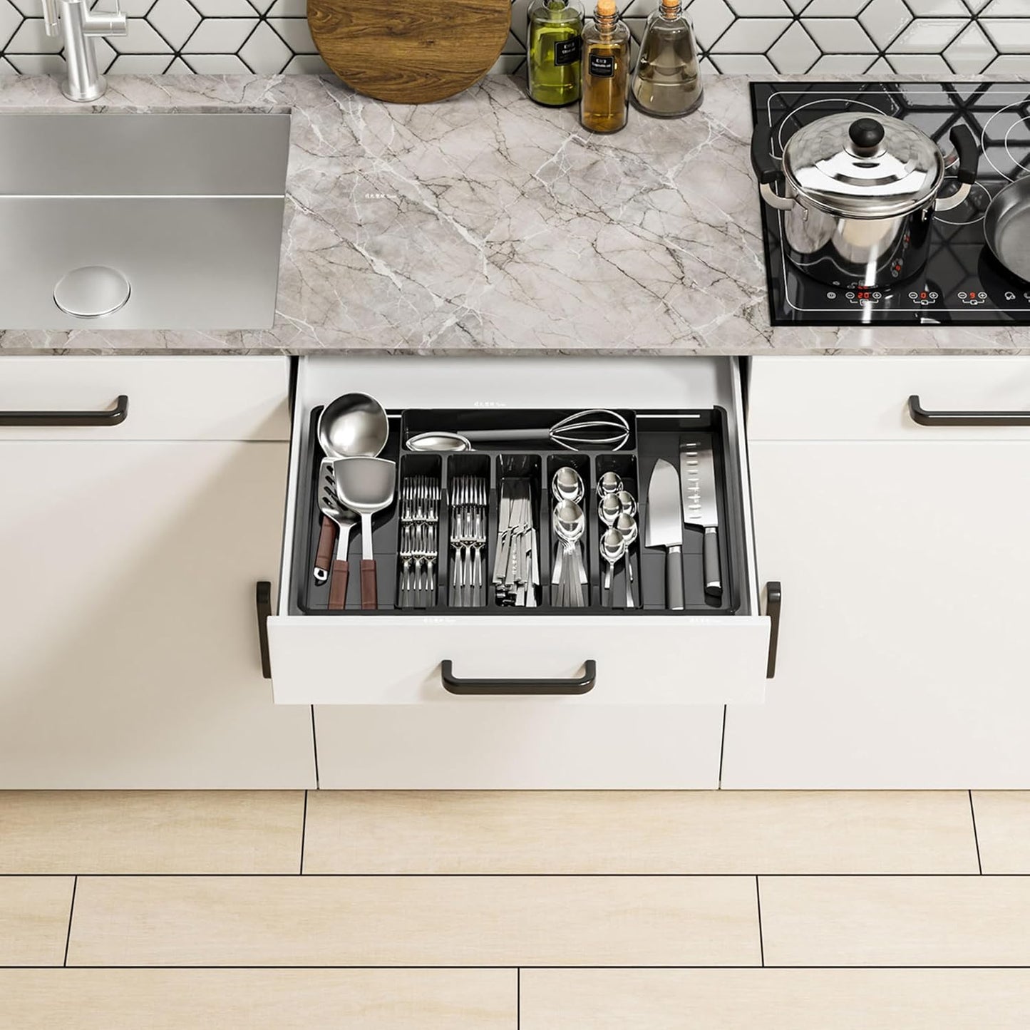 Silverware Drawer Organizer, Expandable Utensil Tray for Kitchen Drawers, BPA Free Flatware and Cutlery Holder, Adjustable Plastic Storage for Utensil like Spoons, Forks, Knives.Black