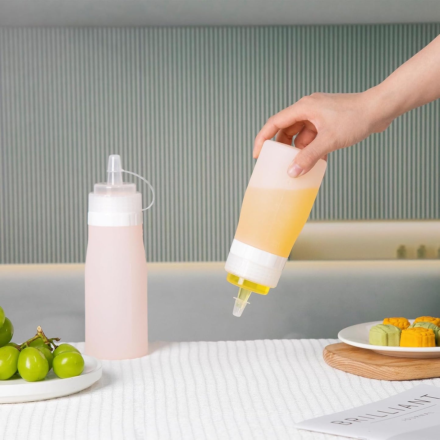 Condiment Squeeze Bottles, 16 oz Silicone Squeeze Bottles For Sauces, Leak Proof Condiment Containers with Extra Interchangeable lid, Easy Squeeze for Oil, Honey & Dressings, BPA FREE (4 Pack)