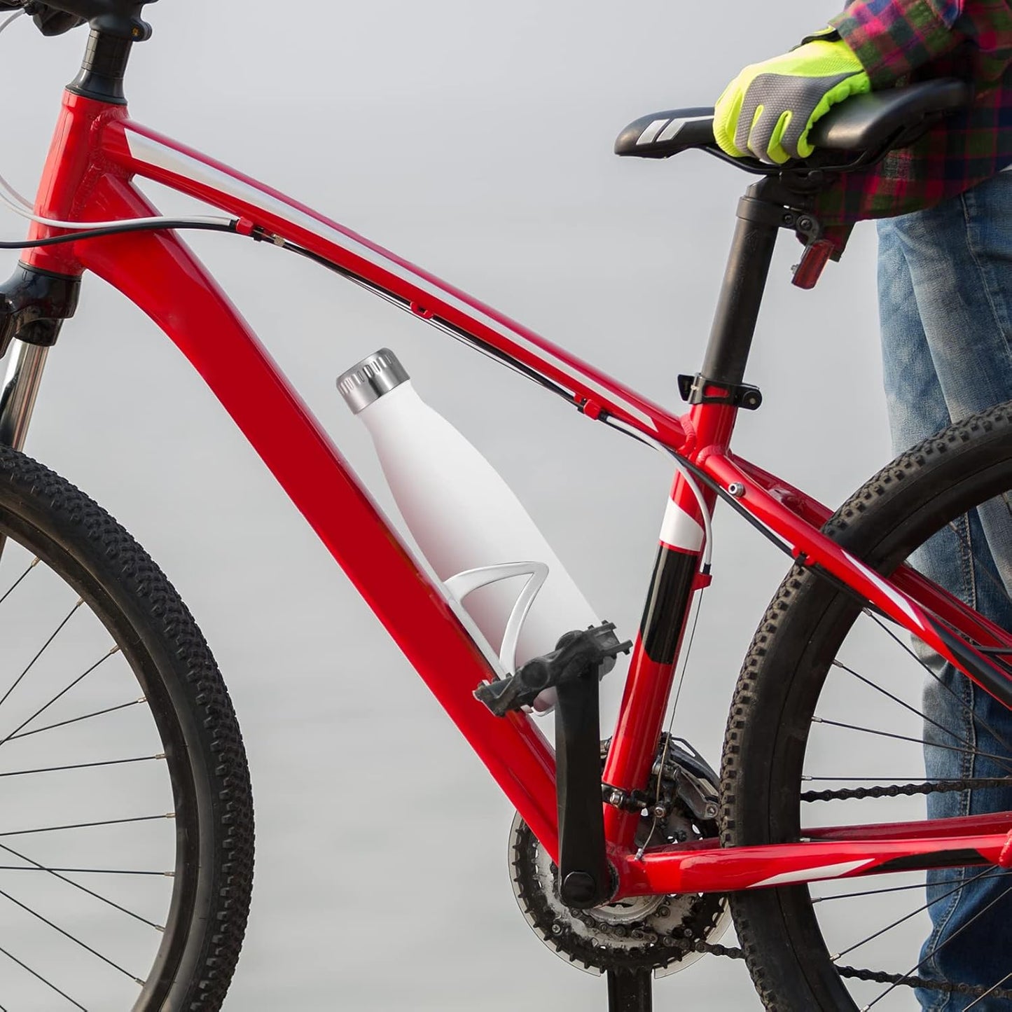 VEGOND 17oz Stainless Steel Water Bottles Bulk, Reusable Metal Sports Bottle Keeps Drink Hot and Cold, BPA Free Double Wall Vacuum Insulated Cola Shape Bottles for Camping, Gym, 4 Pack