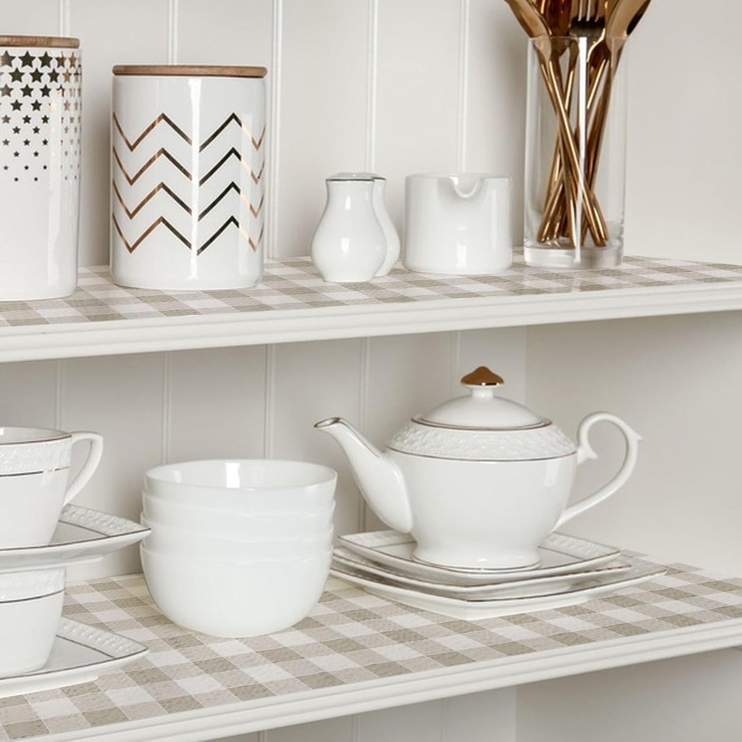 Drawer Shelf Liner, Non-Slip Kitchen Cabinet Liners Non-Adhesive Thick Strong Grip Waterproof Mats Protect Dresser Shelves Cupboard Bathroom Cabinets, Green Plaid, 23.6 in X 20 FT