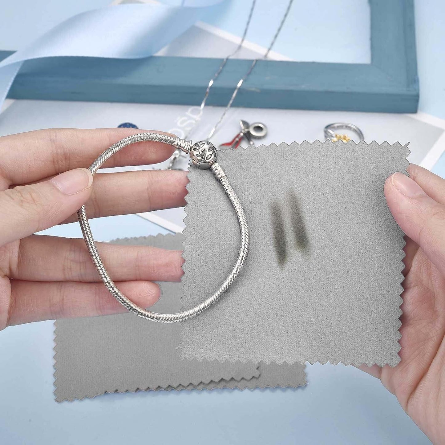 SEVENWELL 100pcs Jewelry Cleaning Cloth Gray Polishing Cloth for Sterling Silver Gold Platinum Small Silver Polish 8x8cm