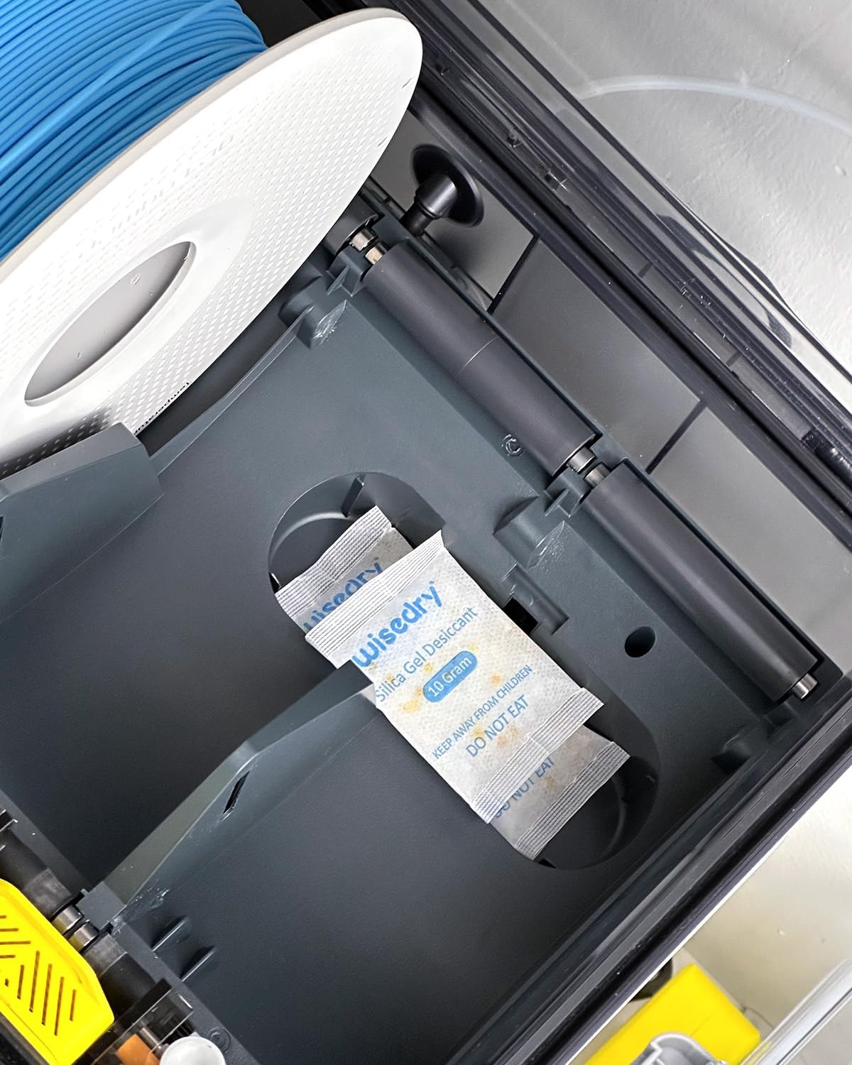 wisedry 10 Gram [30 Packs] Silica Gel Desiccant Packets Reusable for Moisture with Color Indicating Rechargeable Small Dessicant Packs Food Grade