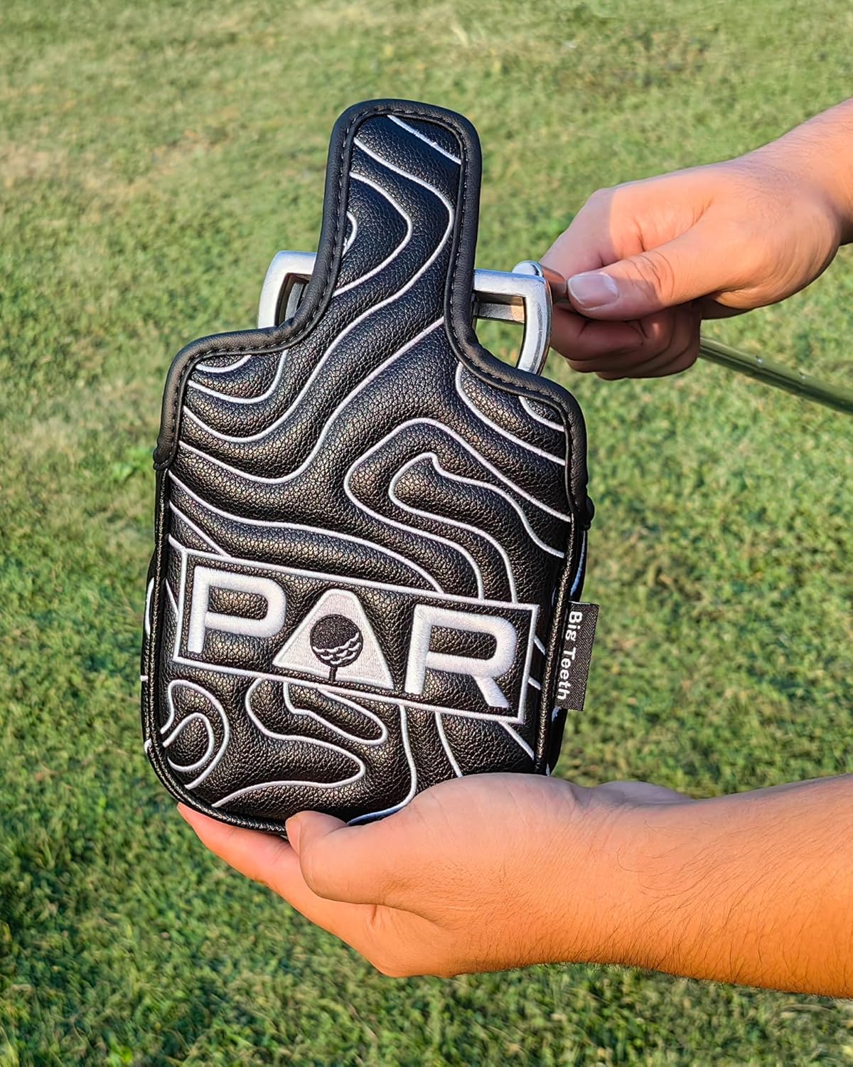 Big Teeth Golf Club Covers Full Set Driver Headcover Fairway Wood Hybrid Golf Club Iron Head Covers, Topographic Edition Putter Cover Leather Golf Head Covers Pure Black, Gifts for Men