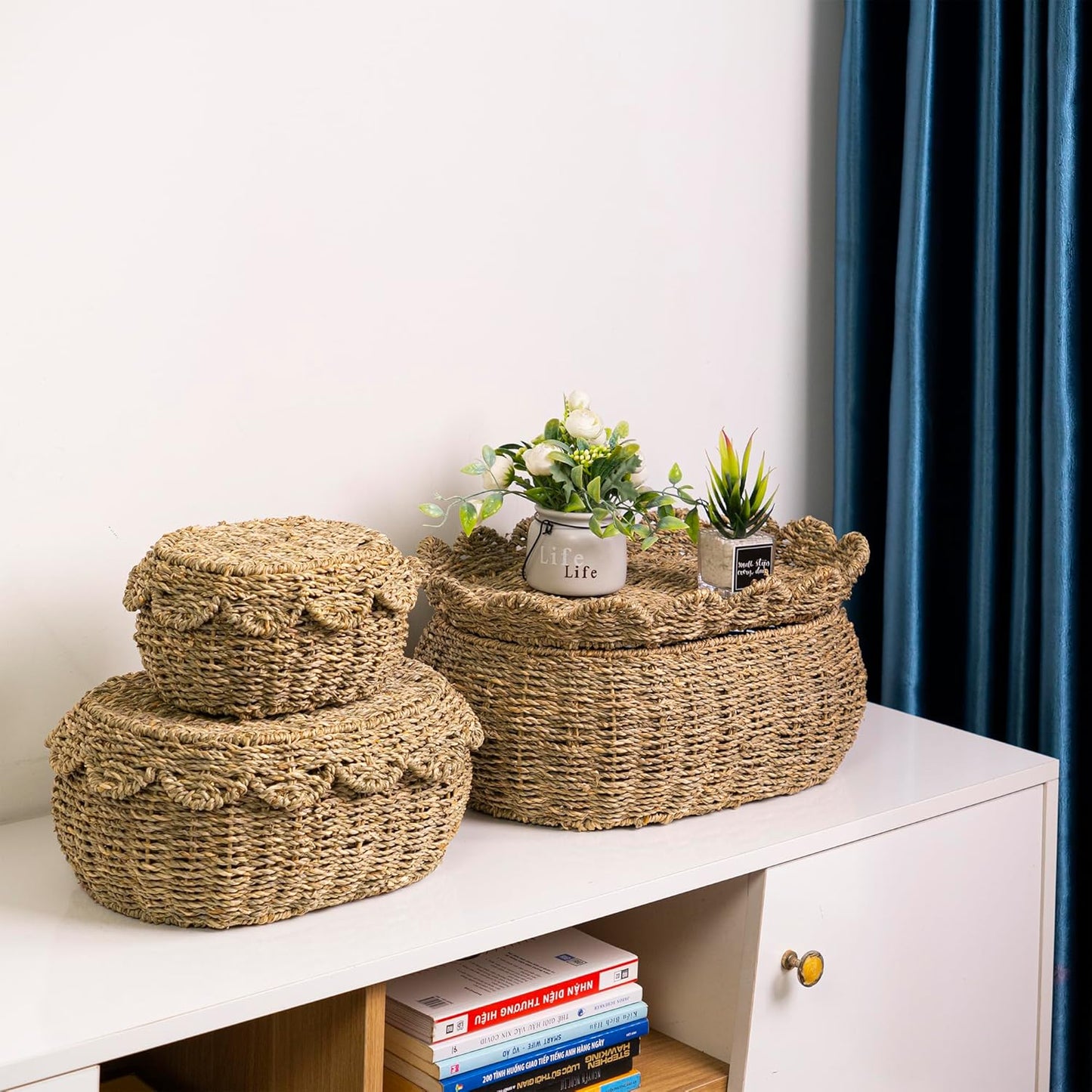 KOLWOVEN Set of 3 Wicker Storage Baskets with Lid - Decorative Handwoven Rattan Baskets for Organizing, Small Hyacinth Storage Boxes with Scalloped Edges, Natural Woven Storage Bins with Lids