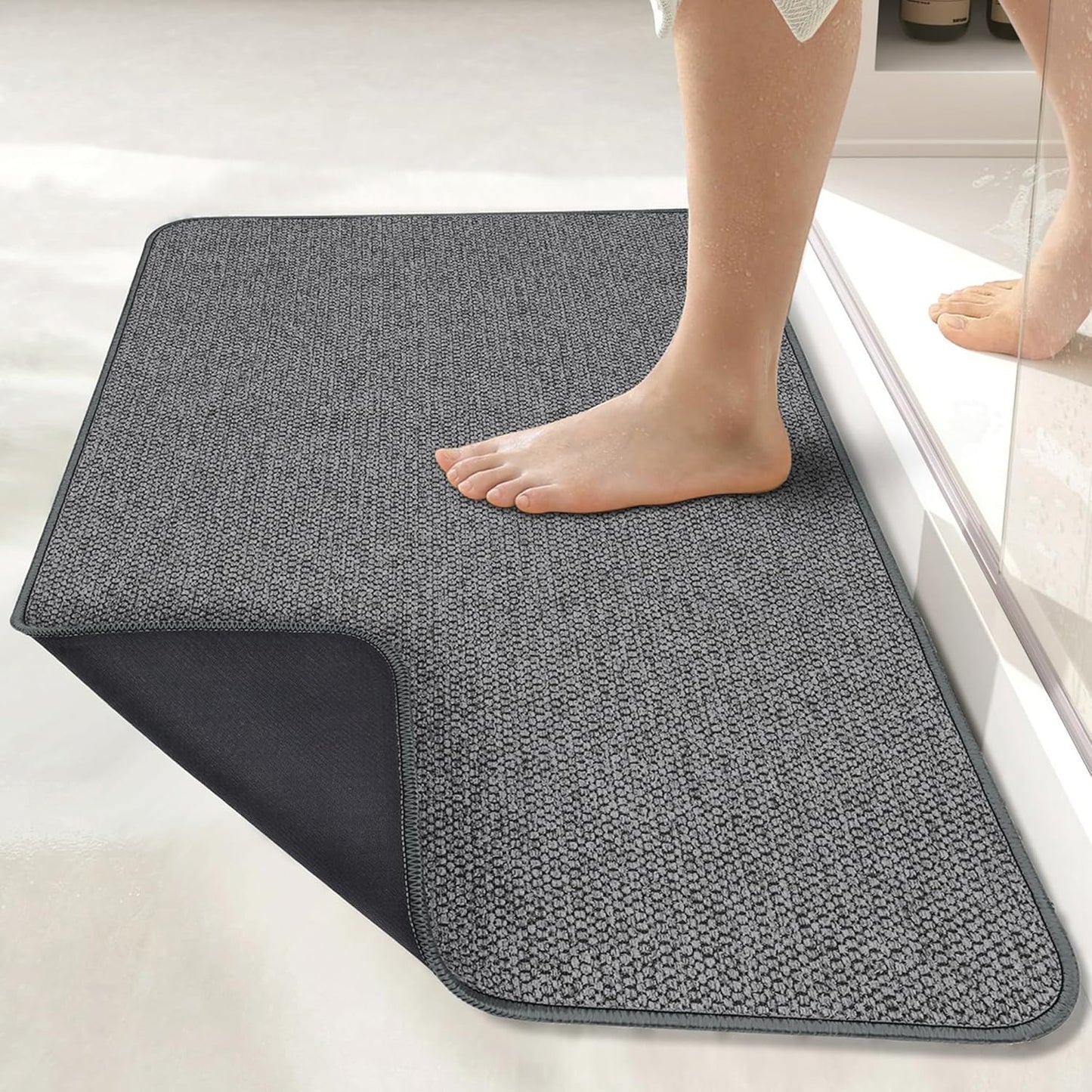 Bath Mat,Ultra Thin Bathroom Runner Rugs,Large Bath Mats for Bathroom,Quick Dry,Non-Slip,Machine Washable,Low Pile,Bath Rug,Shower Outside,Sink,Home Decor Accessories.Dark Grey,1'5"x2'11"（17x35inch）