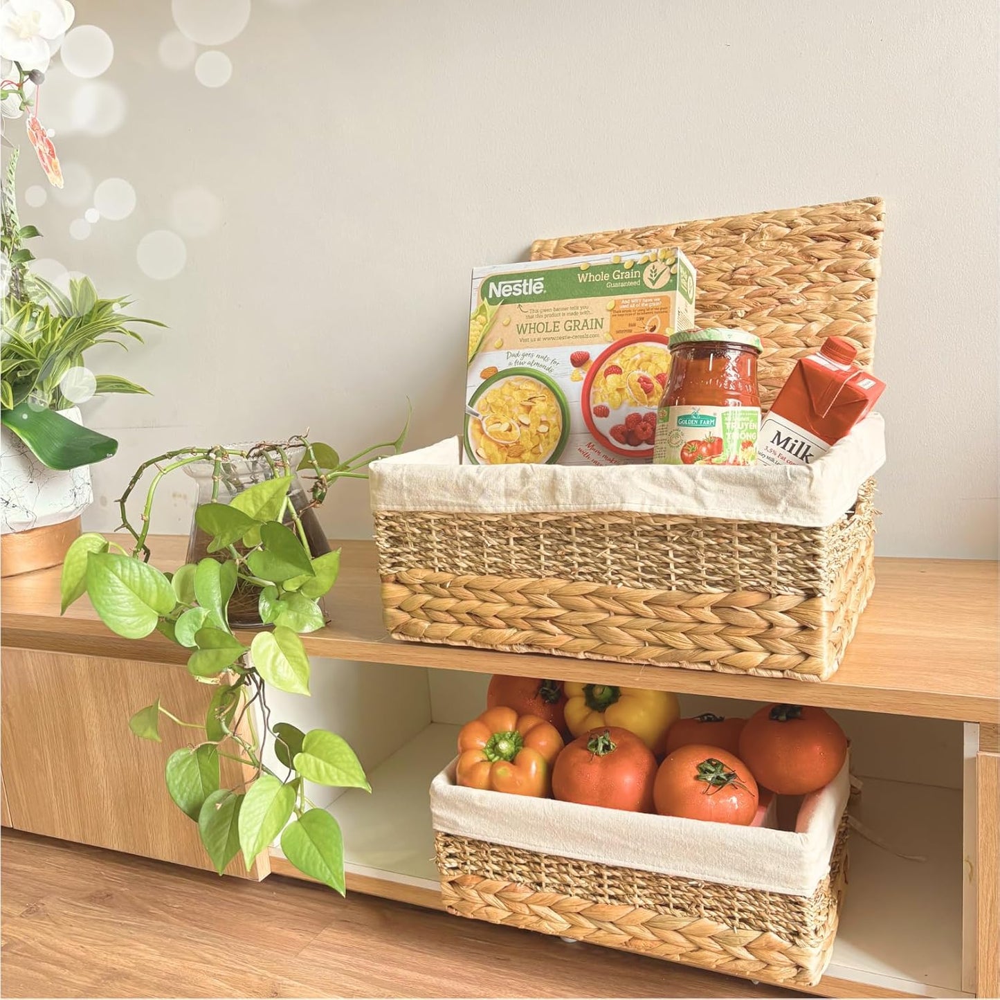 Wicker Storage Baskets with Lid and Lining, Built-in Carry Handles, Set of 2 Handwoven Water Hyacinth Storage Baskets For Organizing, Home Decoration, 2 Pack, Natural