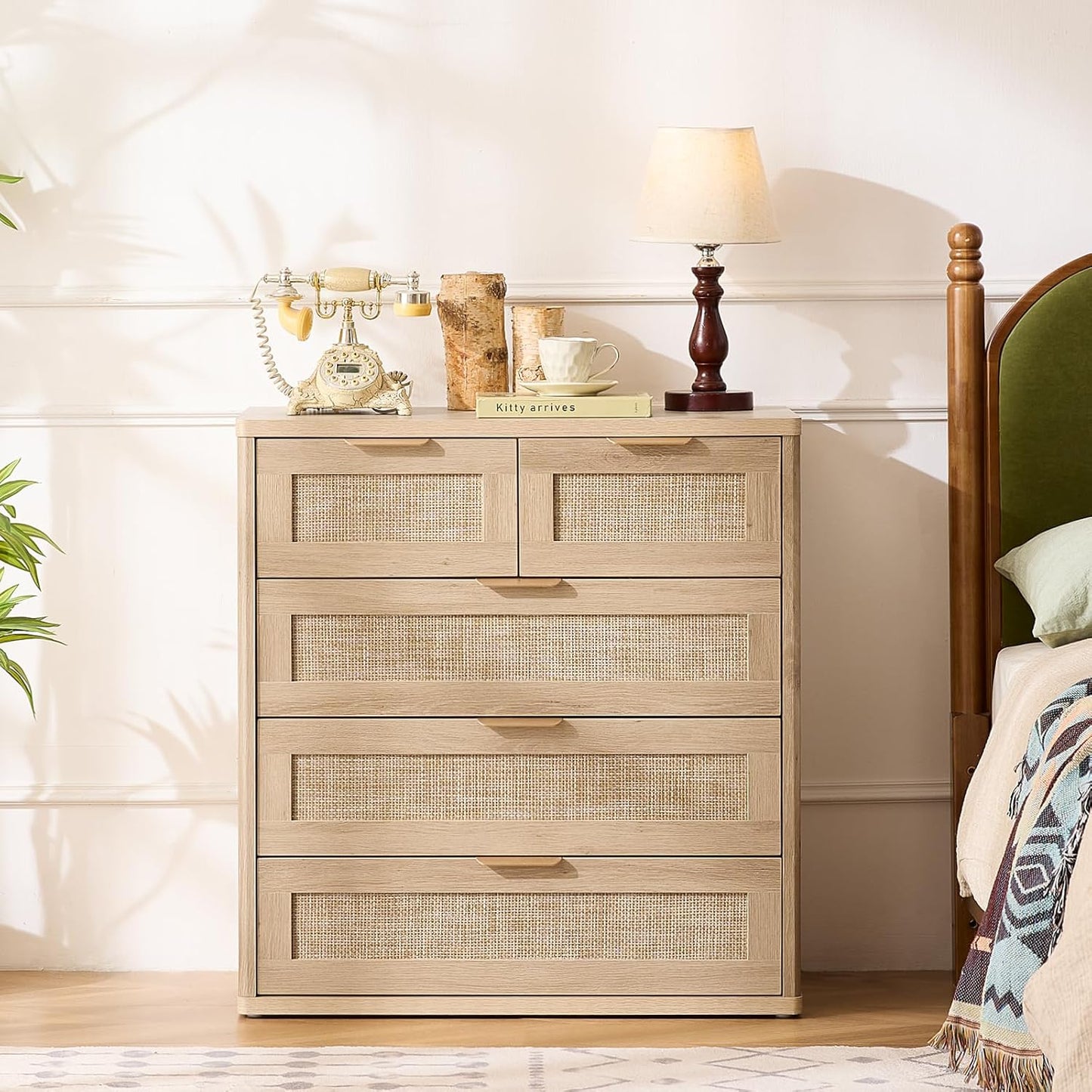 LEYAOYAO Rattan Dresser for Bedroom, 33.5" Tall Chest of Drawers, Modern 5 Drawers Boho Dressers with Storage, Light Oak Dresser Wooden Closet Organizer for Living Room, Hallway, Natural Wood