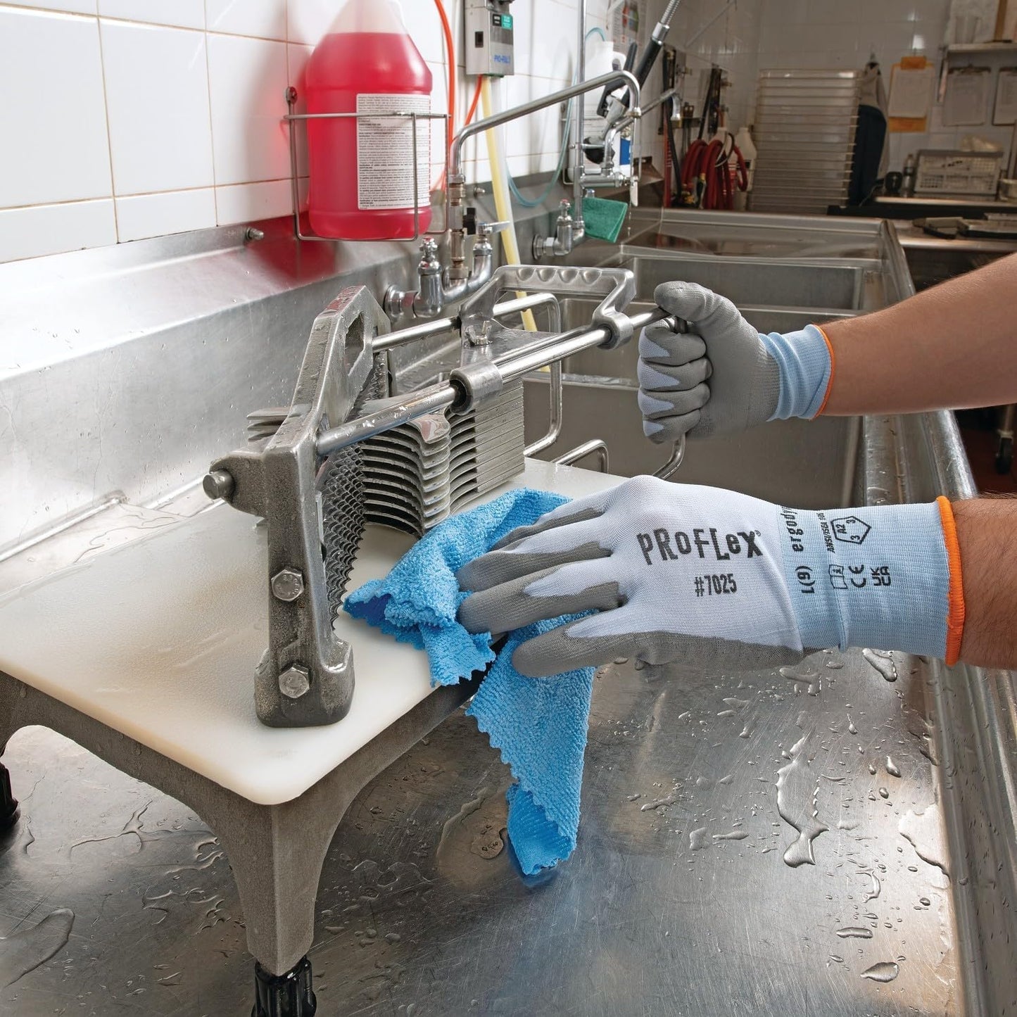 PIG ShopReady Microfiber Wipers| Durable Low-Lint Microfiber Rags | 50 per box | 12" W x 12" L | Blue | PM50808-BL