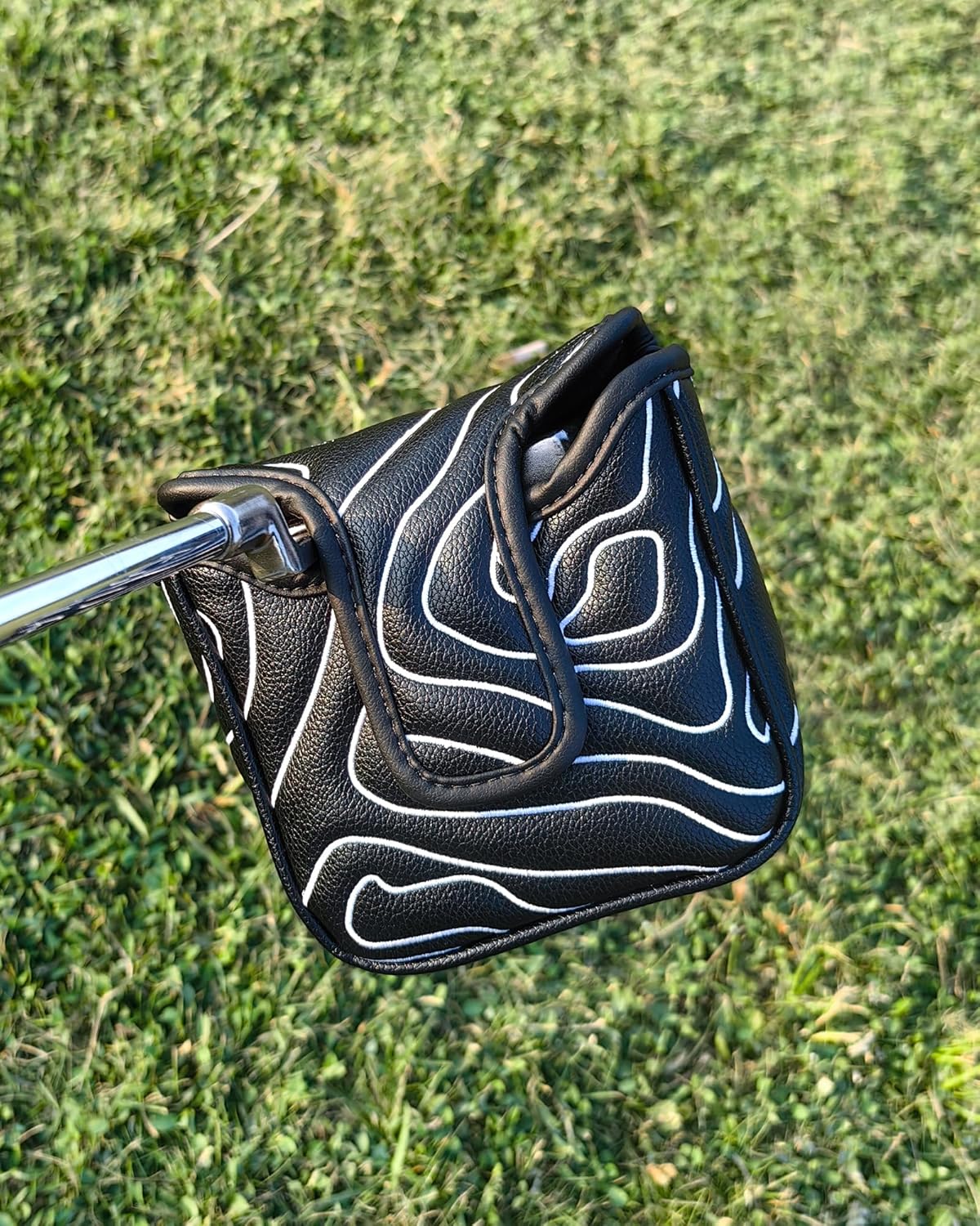 Big Teeth Golf Club Covers Full Set Driver Headcover Fairway Wood Hybrid Golf Club Iron Head Covers, Topographic Edition Putter Cover Leather Golf Head Covers Pure Black, Gifts for Men